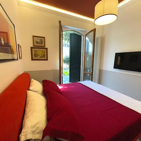 Notes Of - Stylish In An Authentic Area Guest house