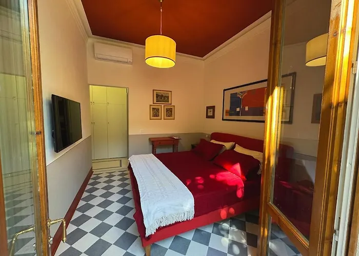 Notes Of - Stylish In An Authentic Area